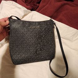 Michael Kors Crossbody Bag