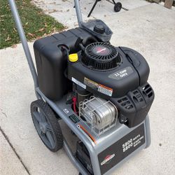 Briggs & Stratton 5800W Electric Start Generator