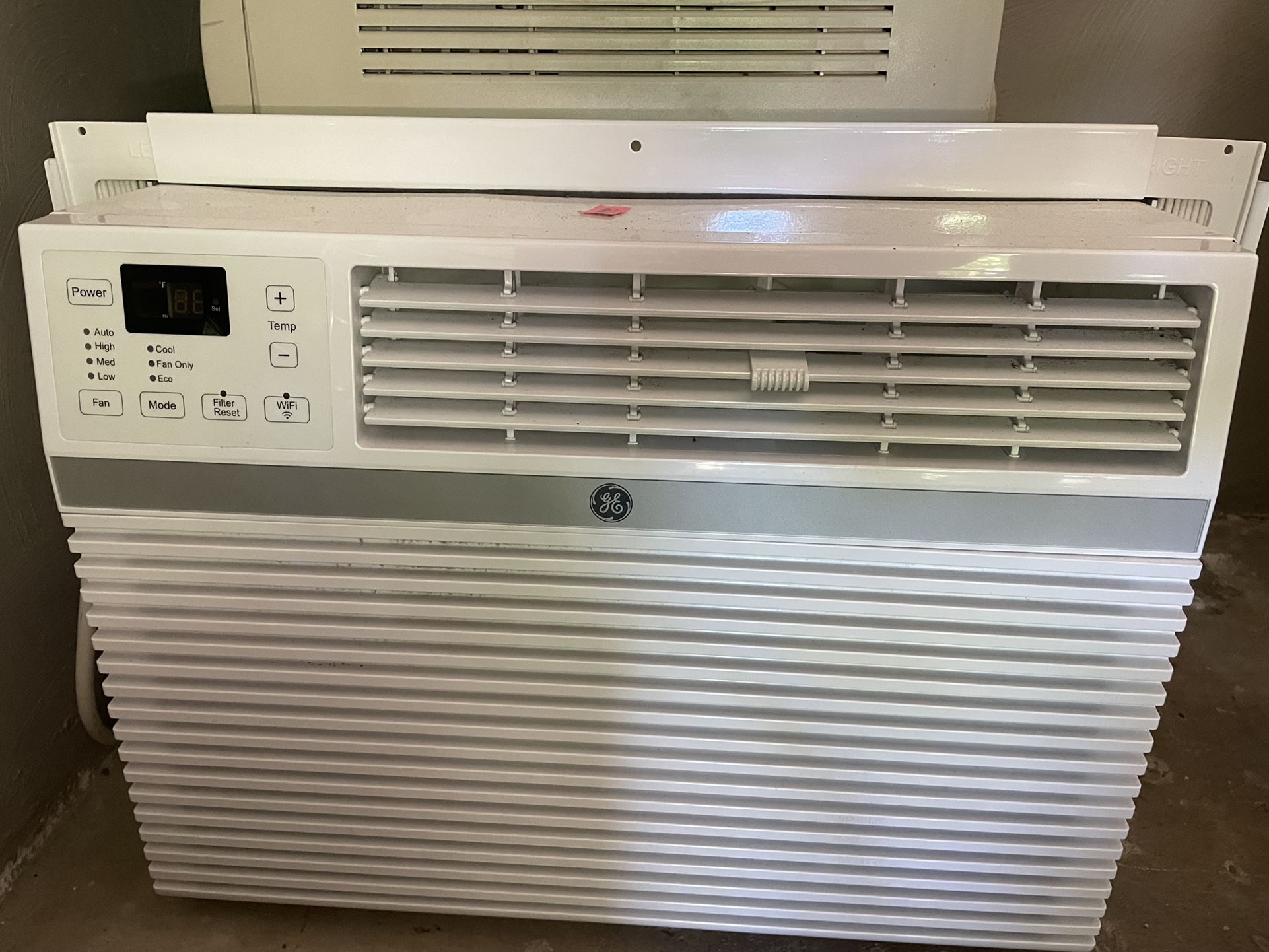 AC Window Unit 