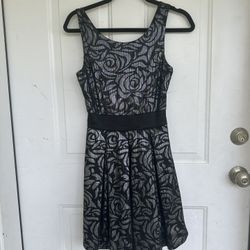 Yellow star dress silver and black metalic dress size Small