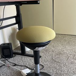 A79 Ergostool Chair By https://offerup.com/redirect/?o=QXV0b25vbW91cy5BaQ==
