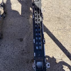 2020 Jeep renegade front reinforcement bar