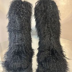 Black Real Fur Shaggy Knee Boots Size 10 Message For Pick Up ( Summerdale Pratt Area pick Up Or Delivery 