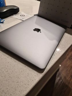 MacBook Air M1 2020 with 16GBs RAM