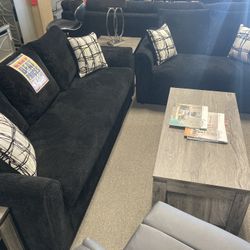 Black N White Sofa & Loveseat🐼 $1299