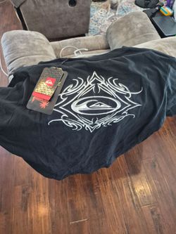 Suick silver t shirt