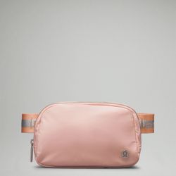 Lululemon Everywhere Belt Bag 1L *Wordmark