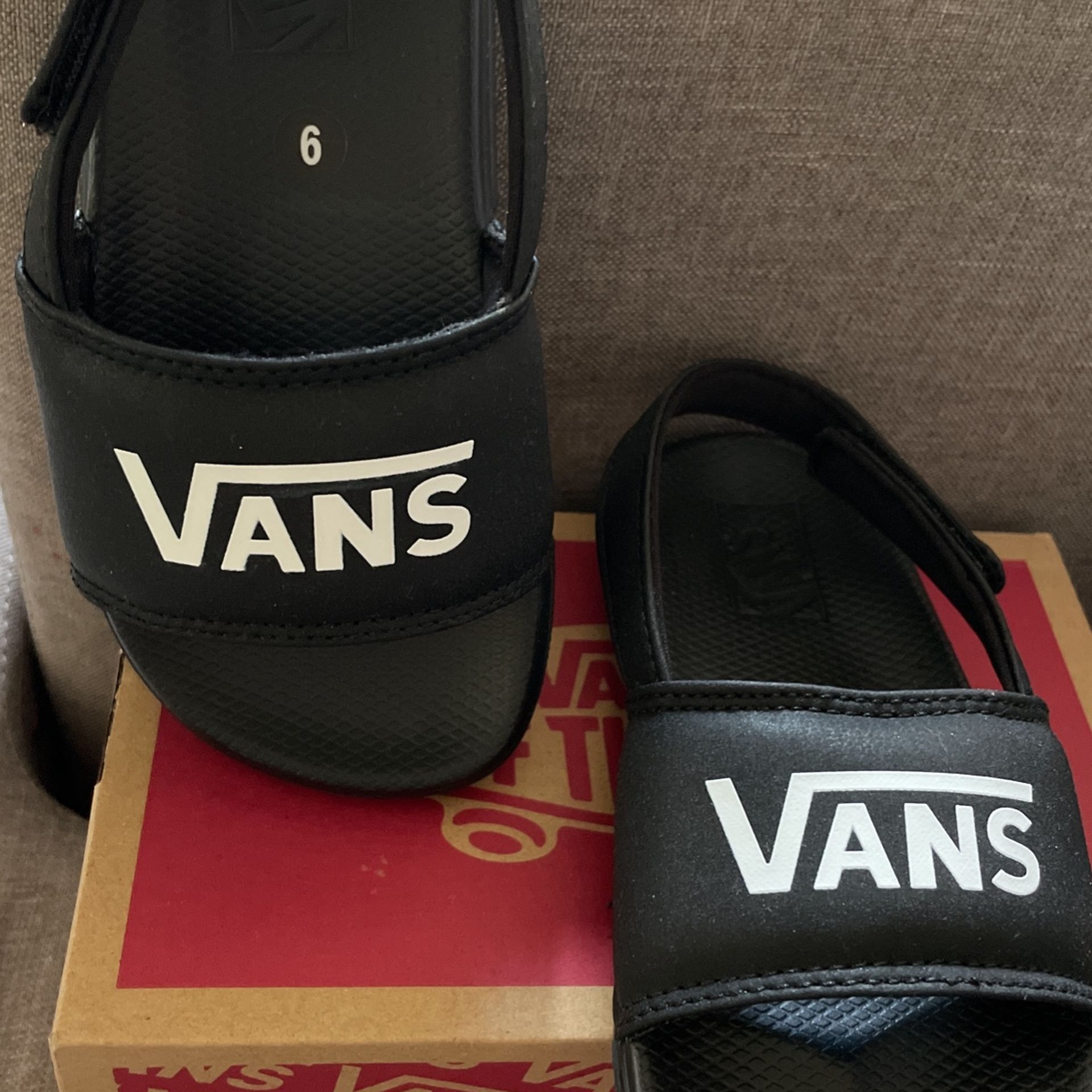 New Vans Size 9