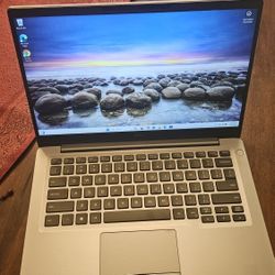 Dell Latitude 7400 14" Laptop (Touchscreen) 