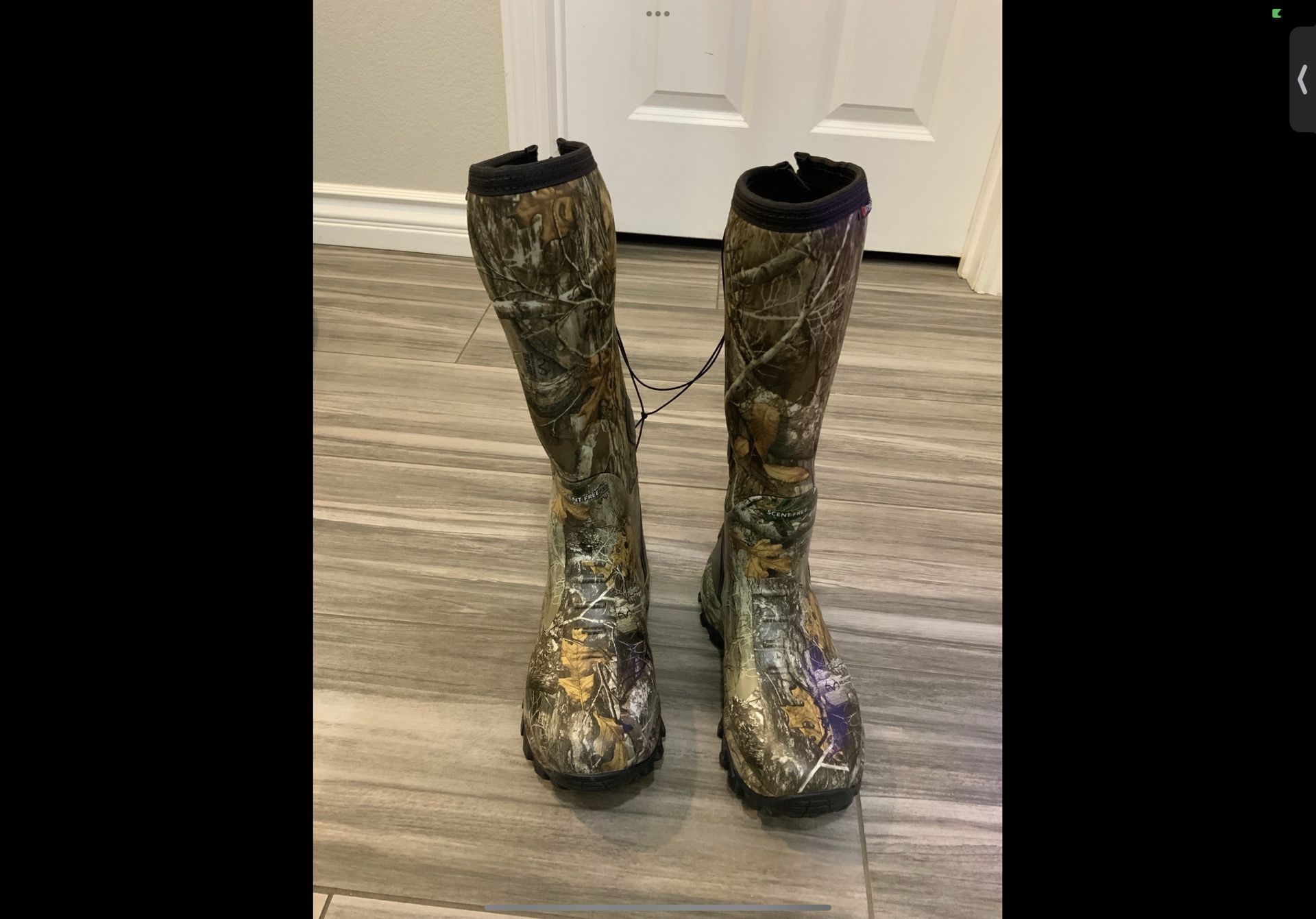 Woman’s size 8 insulated waterproof boot