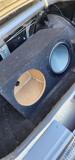 12" Kenwood Subwoofer In Dual Sealed Box