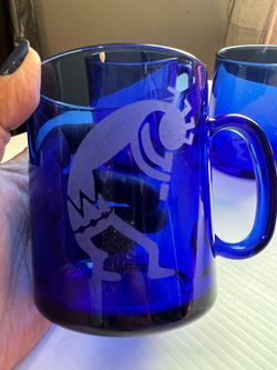 VTG 4 cobalt blue glass coffee mugs Etched Kokopelli. Made in France during the 1970s or 1980s.