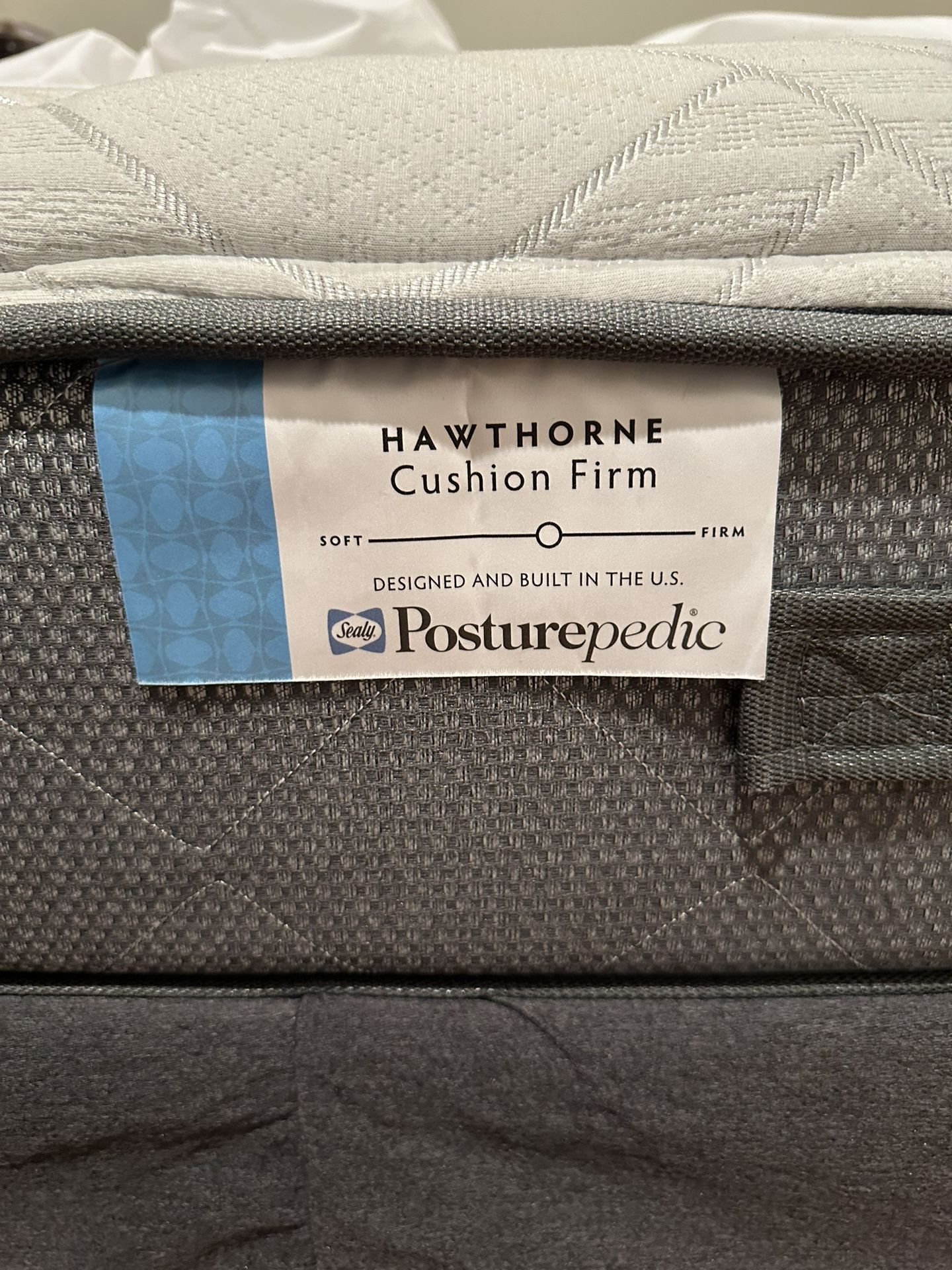 Sealy Posturopedic Twin Mattress With Base