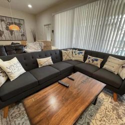 Gray Mid-Century Modern Tufted Sectional Sofa