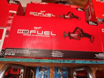 Milwaukee
M18 FUEL 18V Lithium-Ion Brushless Cordless HACKZALL Reciprocating Saw (Tool-Only)