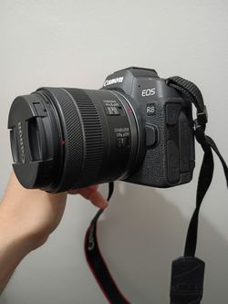 Canon EOS R8 Mirrorless Camera with Lens