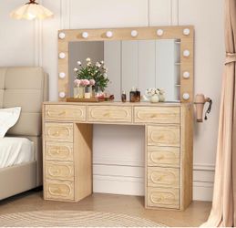 Vanity oak with light 💡