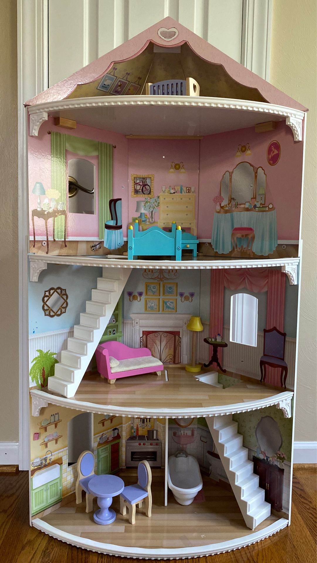 Barbie doll house