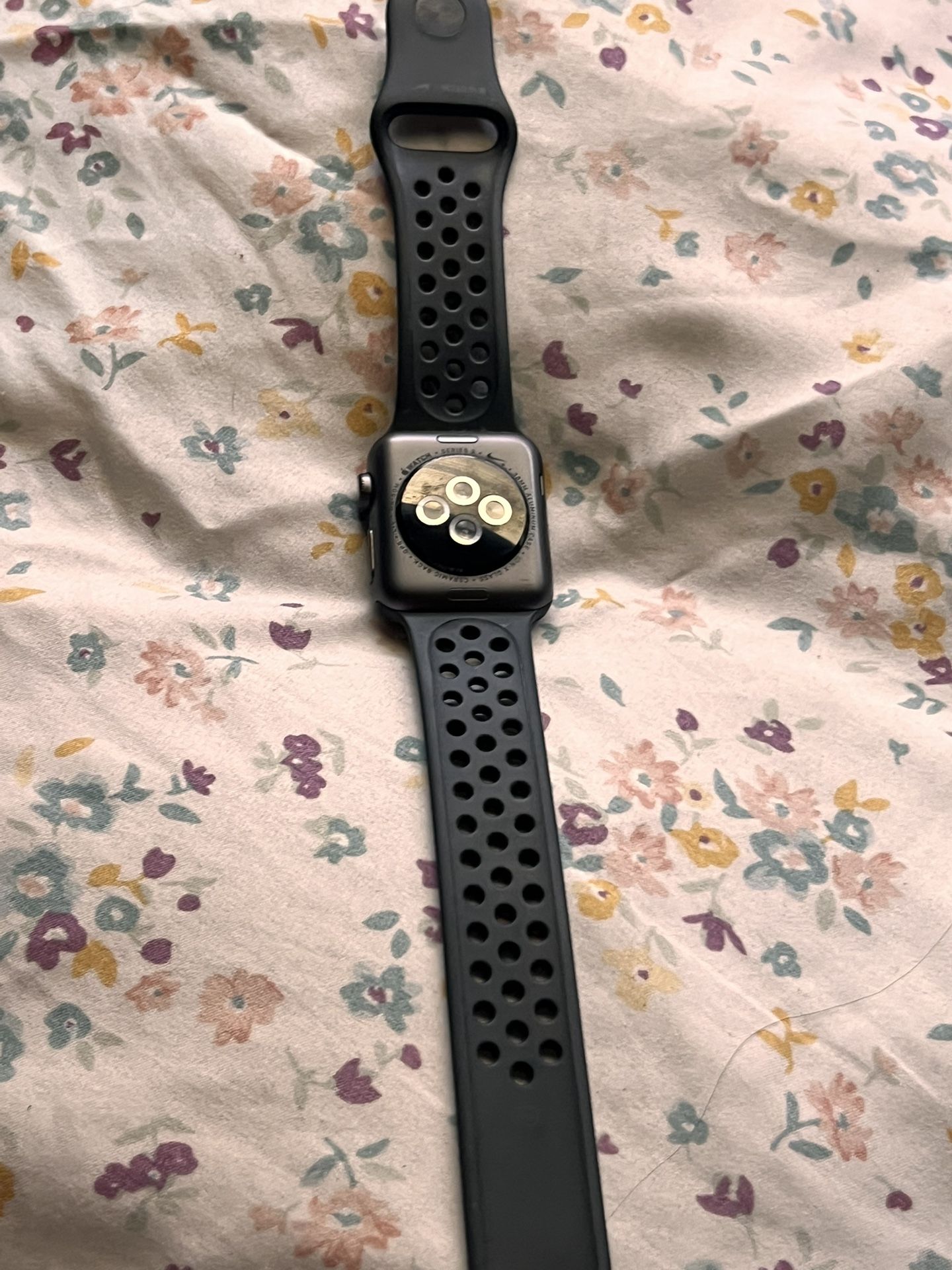 Nike Apple Watch Series 3