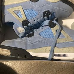 Air Jordan 4 University blue