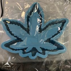 Weed leaf ashtray resin mold