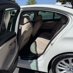2011 BMW 550i