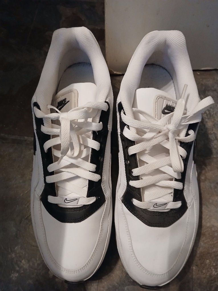 9 NEW PAIRS MEN'S NIKE SHOES