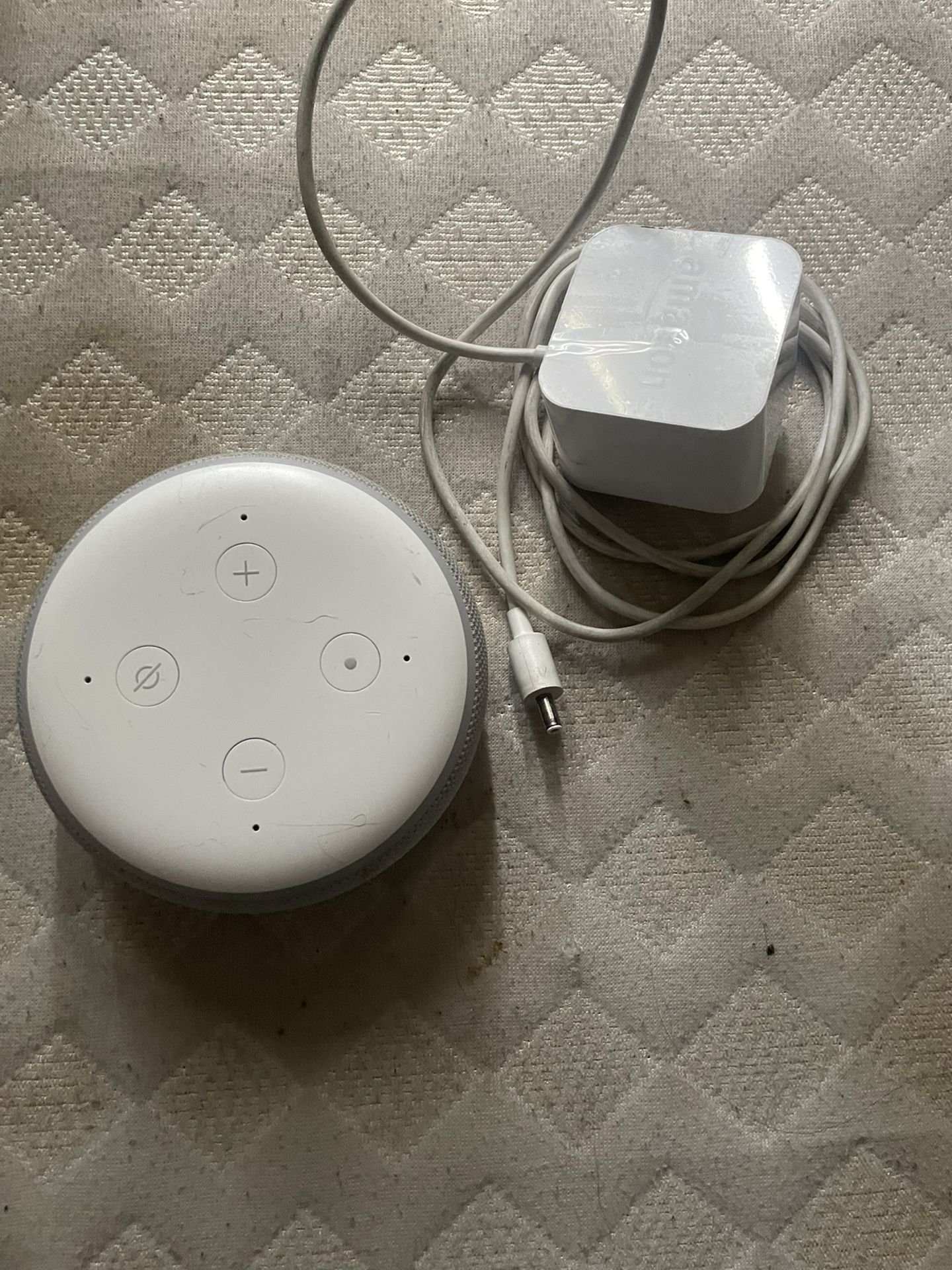 Echo Dot Alexa White