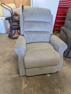 Portfolio Home Furnishings Langdale Fabric Rocker Recliner
