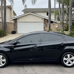 Hyundai Elantra GLS 2012