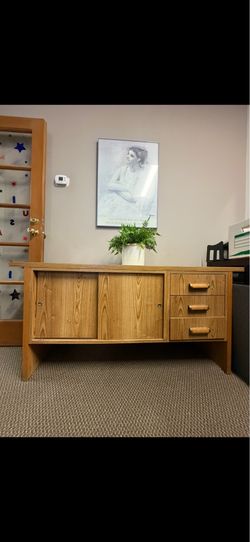 Wide desk
