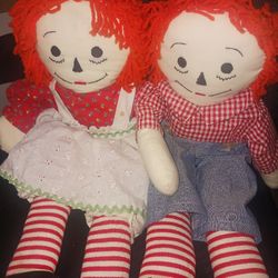 RAGGEDY ANNE AND ANDY DOLLS