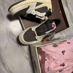 Travis Scoot Air Jordan 1 Reverse Mocha