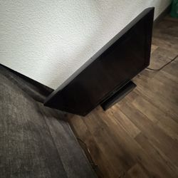 LG Tv 27” 