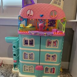 Gabby’s Doll house