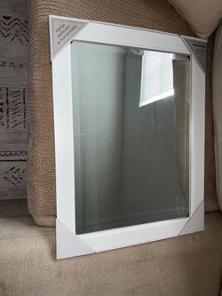 Wall mirror