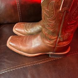 Justin Boots 8 1/2 D