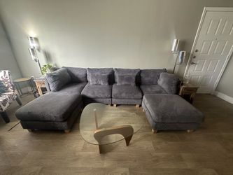 Gently used couch (non smoke home)