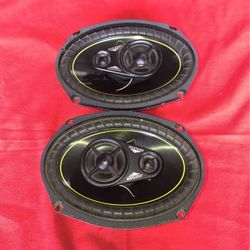 Kicker 6”x9” 3 Way Speakers