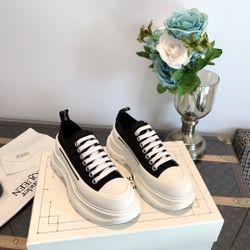 A.lexander M.cQueen  shoes  size4-11 