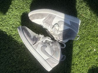 Air Jordan 1 White Grey Sneakers 2.5 youth