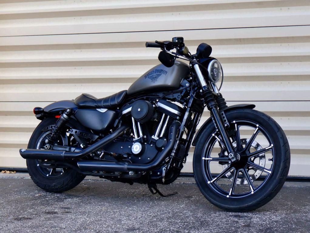 2018 Harley-Davidson Iron 883
