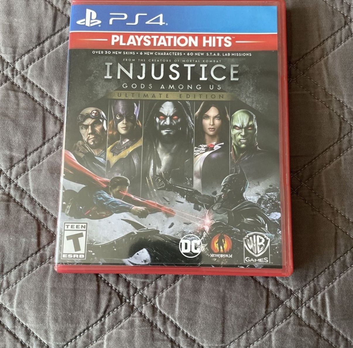 Injustice Gods Among Us Ultimate Edition PS4