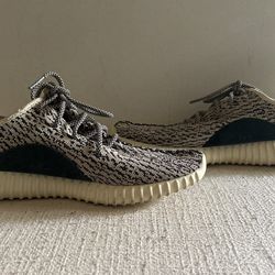 Adidas Yeezy Turtle Dove for Sale in Norcross, GA - OfferUp
