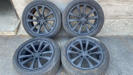 BMW 3 series 17-inch aluminum rims 5 on 120mm