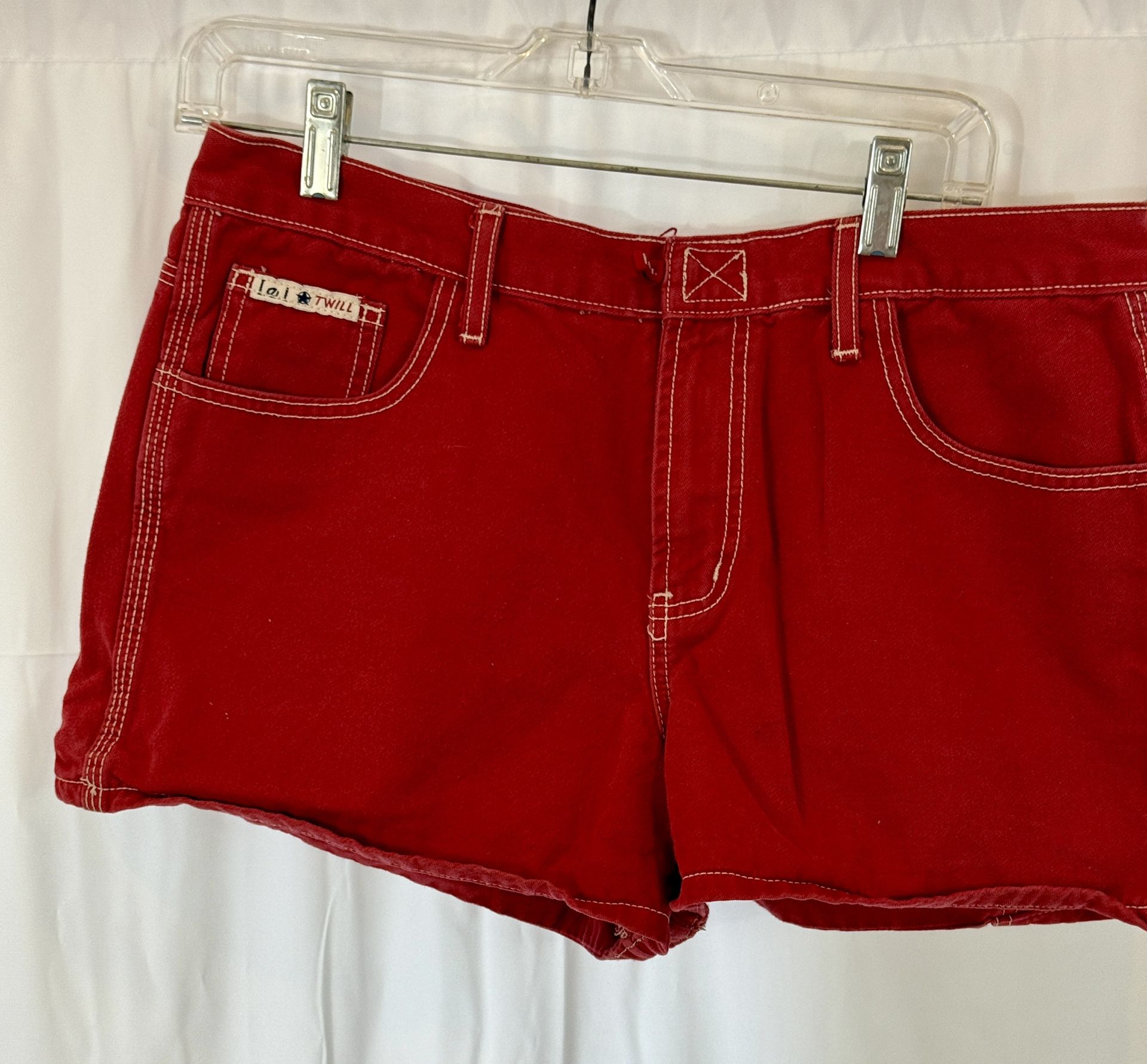l.e.i. Workwear Vintage Y2K Twill Red Shorts NWOT, Size 13