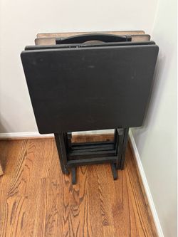Set of 4 tv trays