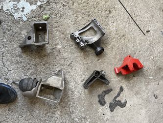 G8 Front Acc And Motor Mount Bracket