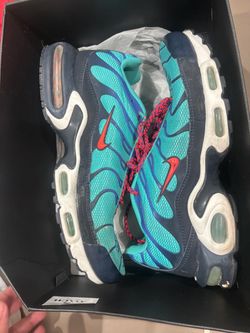 Men’s Beaters Nike ari max torn size 10.5