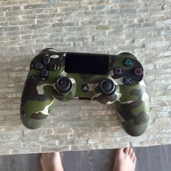 PS4 Controller 